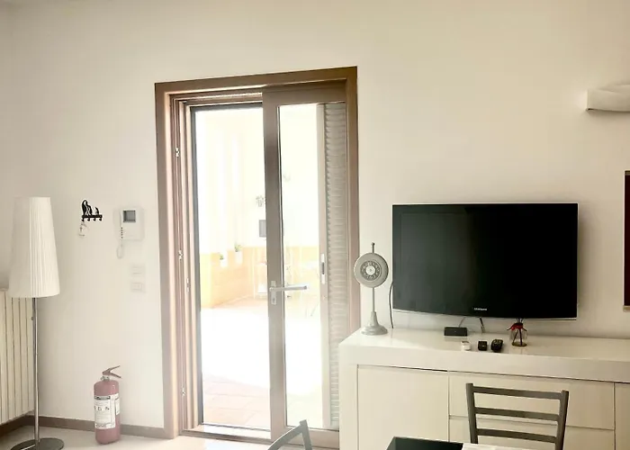 Polignano Villa with Jacuzzi, Garden&Parking